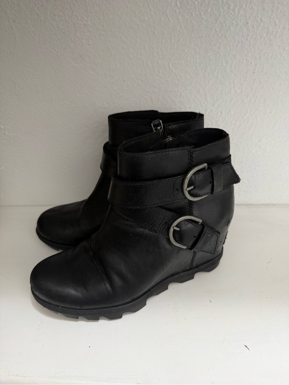 Sorel Black Leather Ankle Boots with Double Buckles